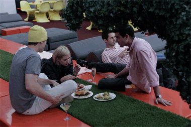 DS-DO-roof-food.gif
