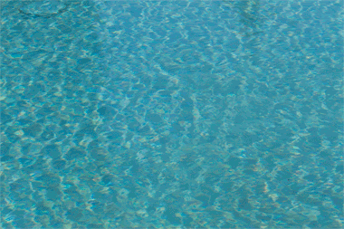 DS-SO-walking-in-pool.gif