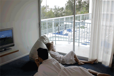 HS-room-int-balcony-.gif